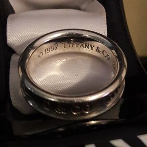 Authentic Vintage Tiffany & Co. 925 Silver Ring